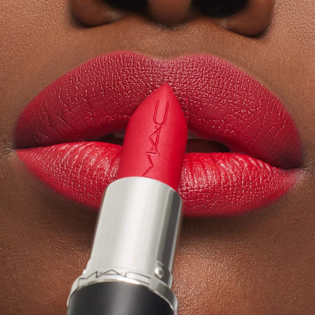 MAC- Love Me Lipstick- Ruby Woo